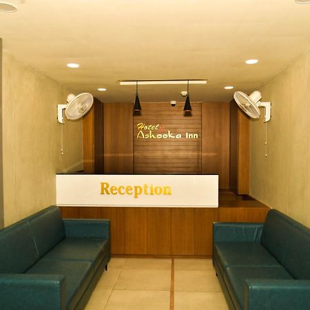 Hotel Ashooka Inn Gandhinagar Kültér fotó