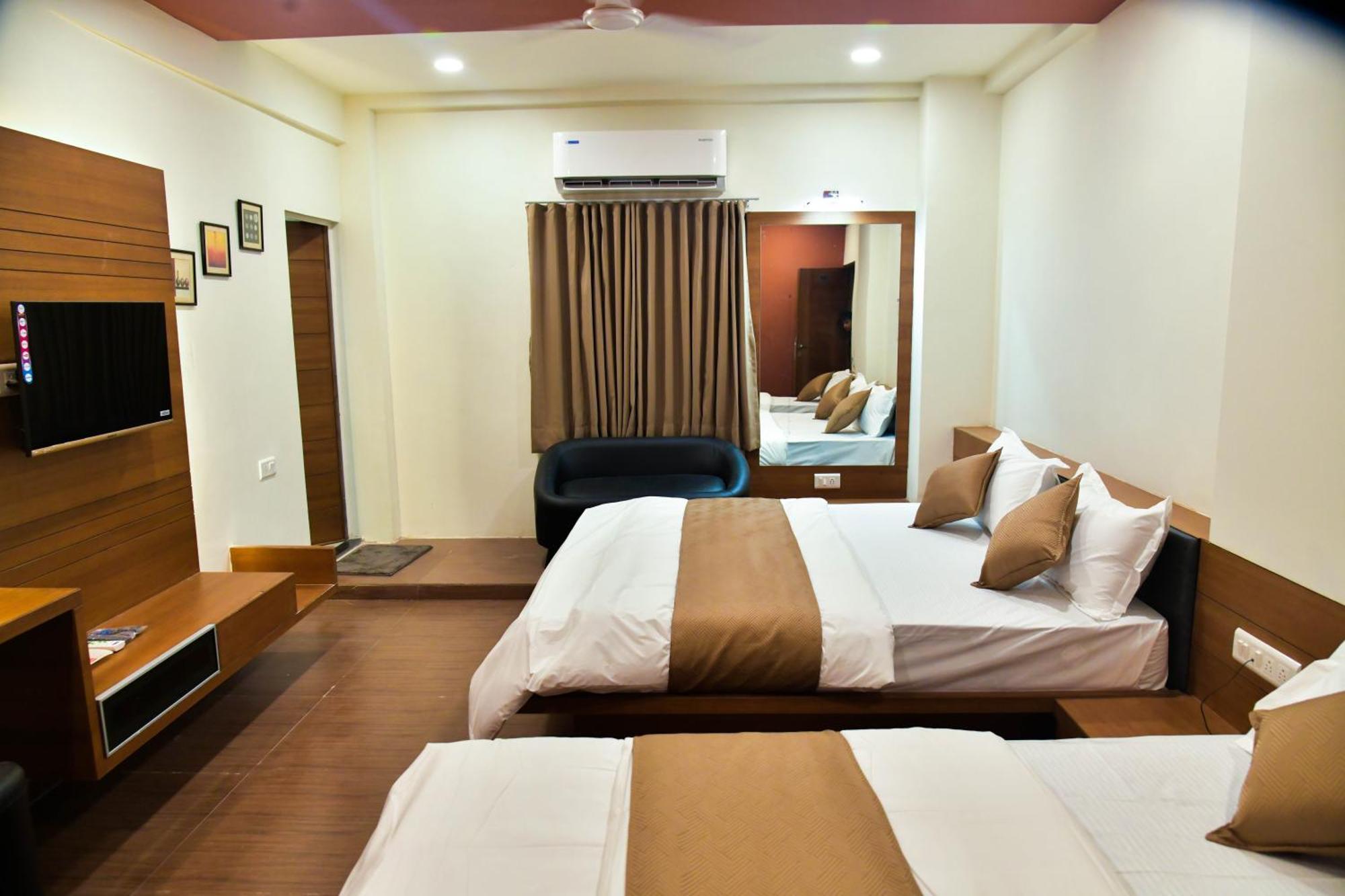 Hotel Ashooka Inn Gandhinagar Kültér fotó