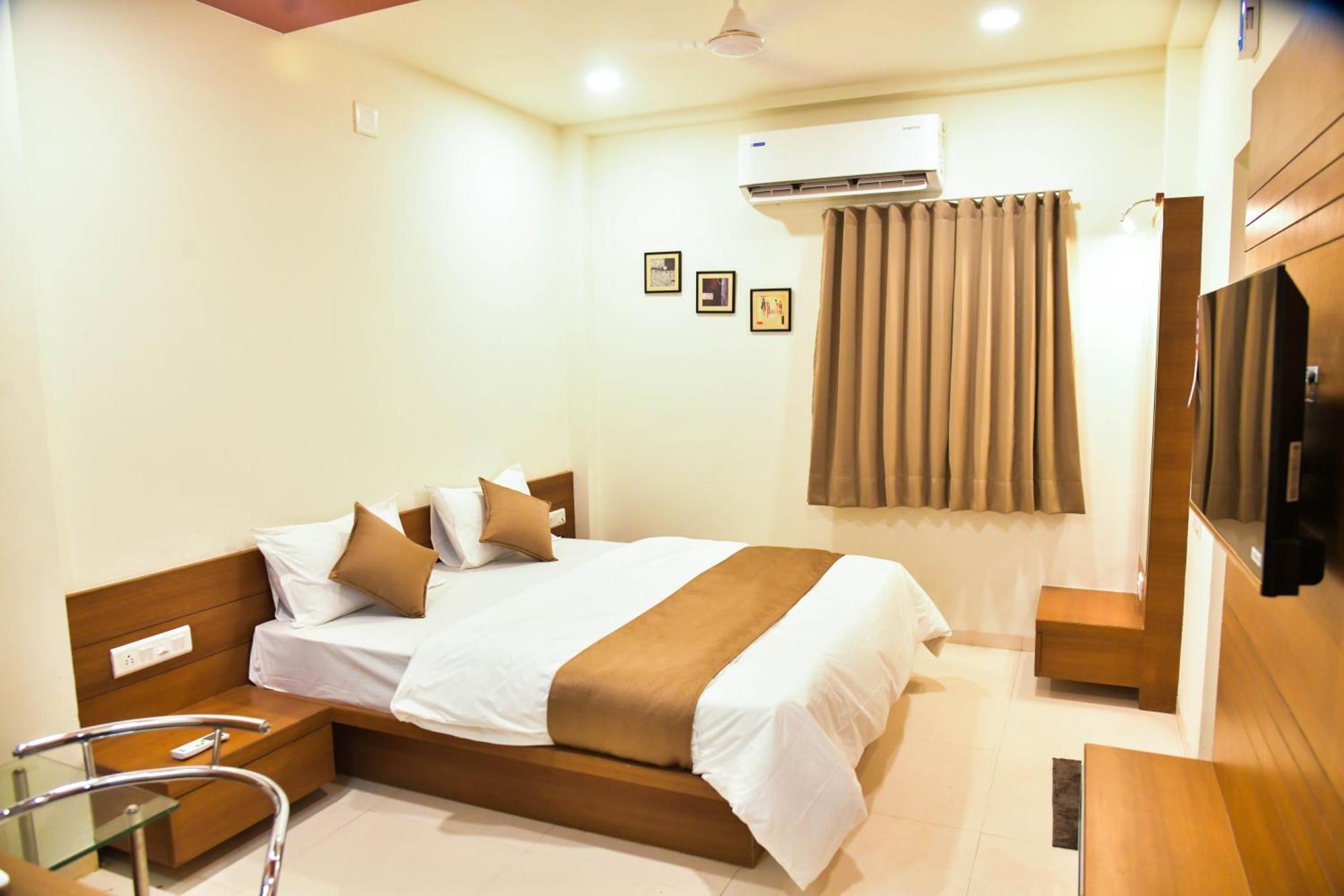 Hotel Ashooka Inn Gandhinagar Kültér fotó