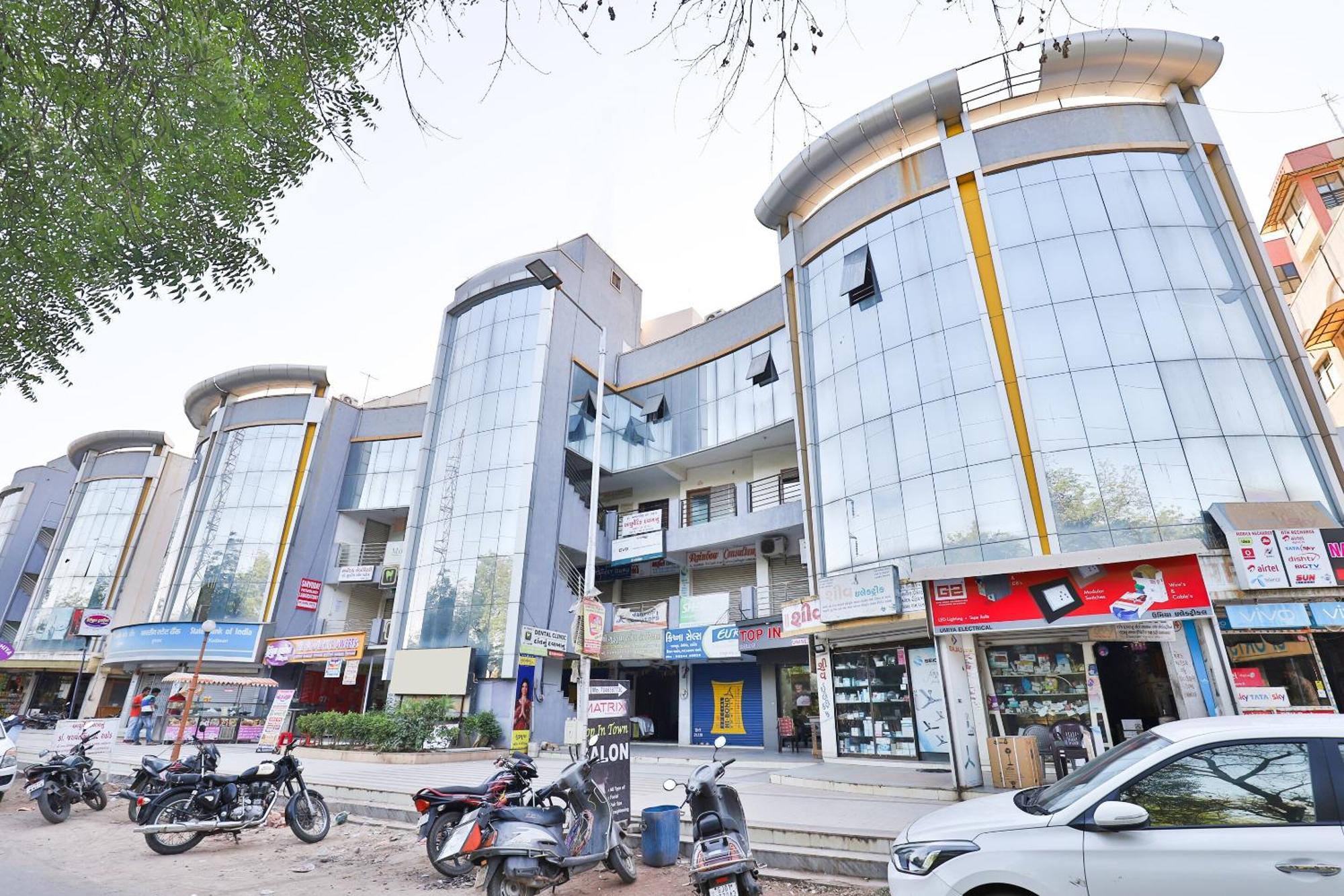 Hotel Ashooka Inn Gandhinagar Kültér fotó