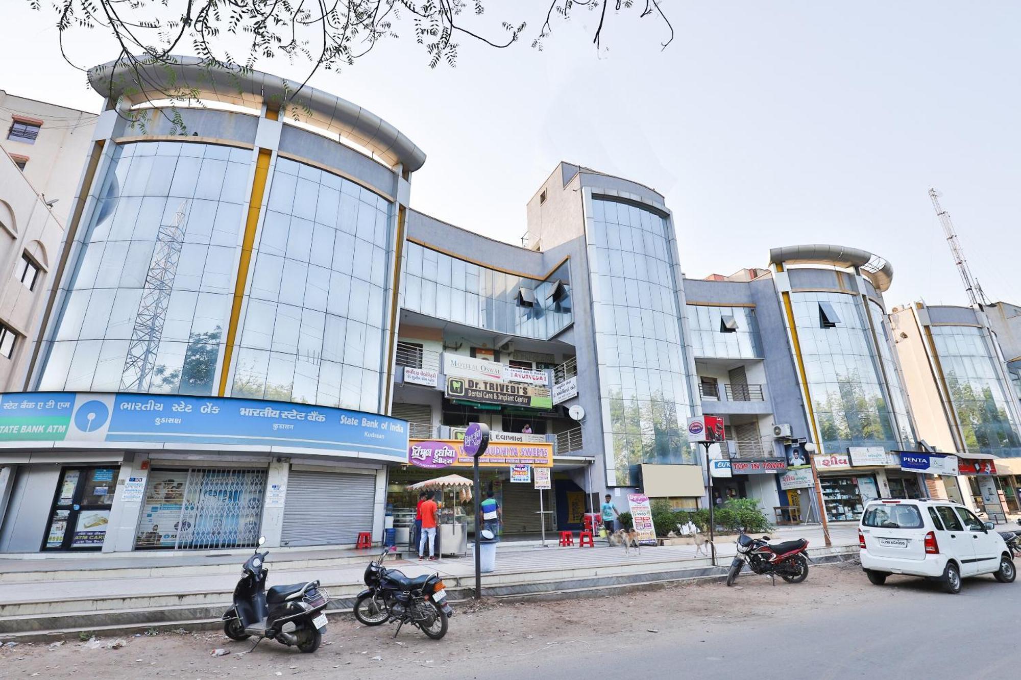 Hotel Ashooka Inn Gandhinagar Kültér fotó